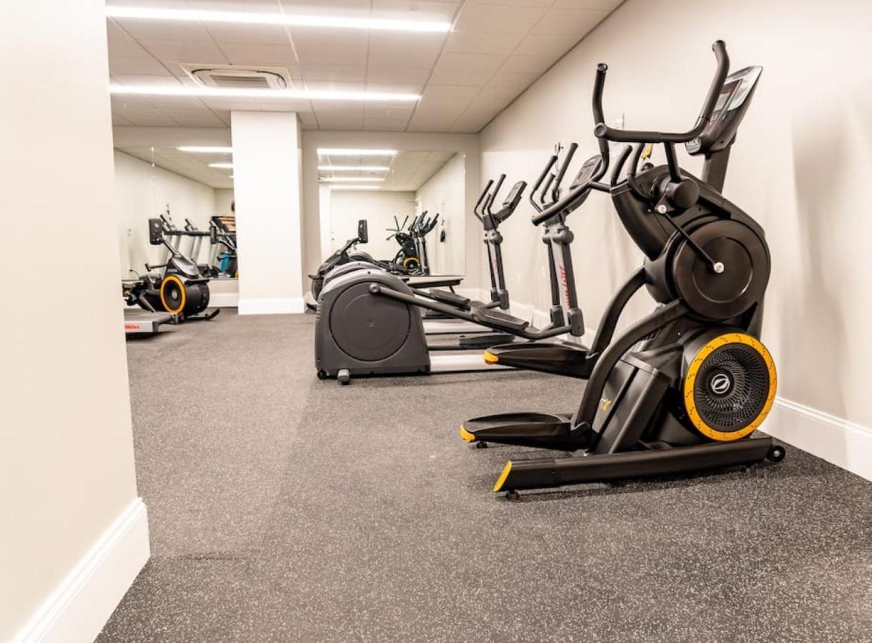 Hostwise Stays - The Washington At Chatham - Free Parking, Private Gym, More! Pittsburgh Bagian luar foto